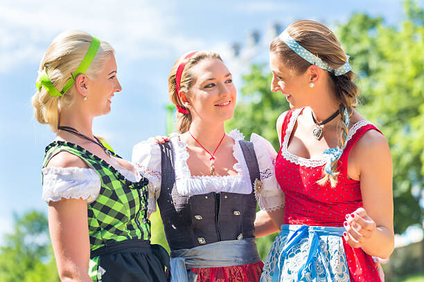 Women’s Oktoberfest Outfits